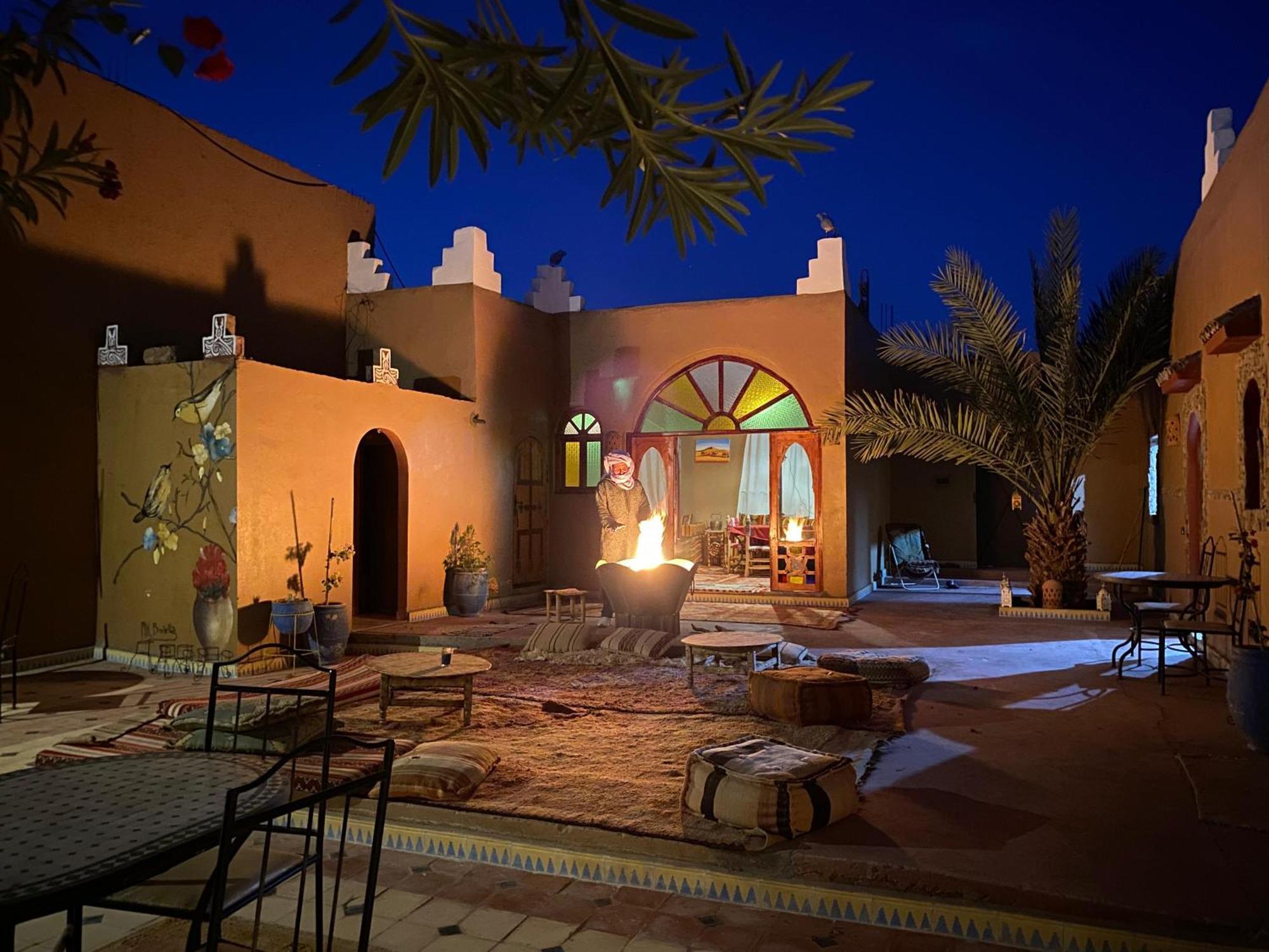 Hotel Dar M'Hamid El Ghizlane Extérieur photo