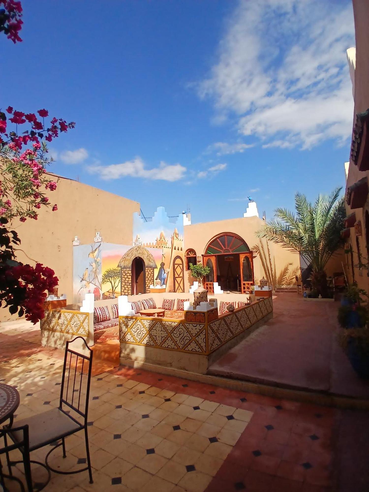 Hotel Dar M'Hamid El Ghizlane Extérieur photo