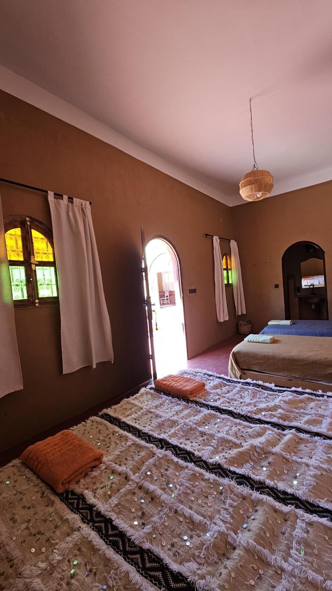 Hotel Dar M'Hamid El Ghizlane Extérieur photo