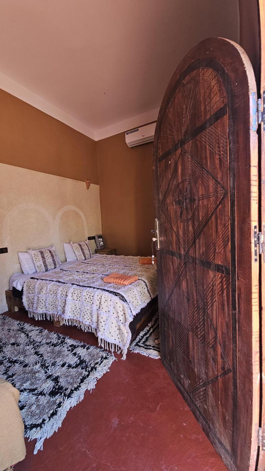 Hotel Dar M'Hamid El Ghizlane Extérieur photo