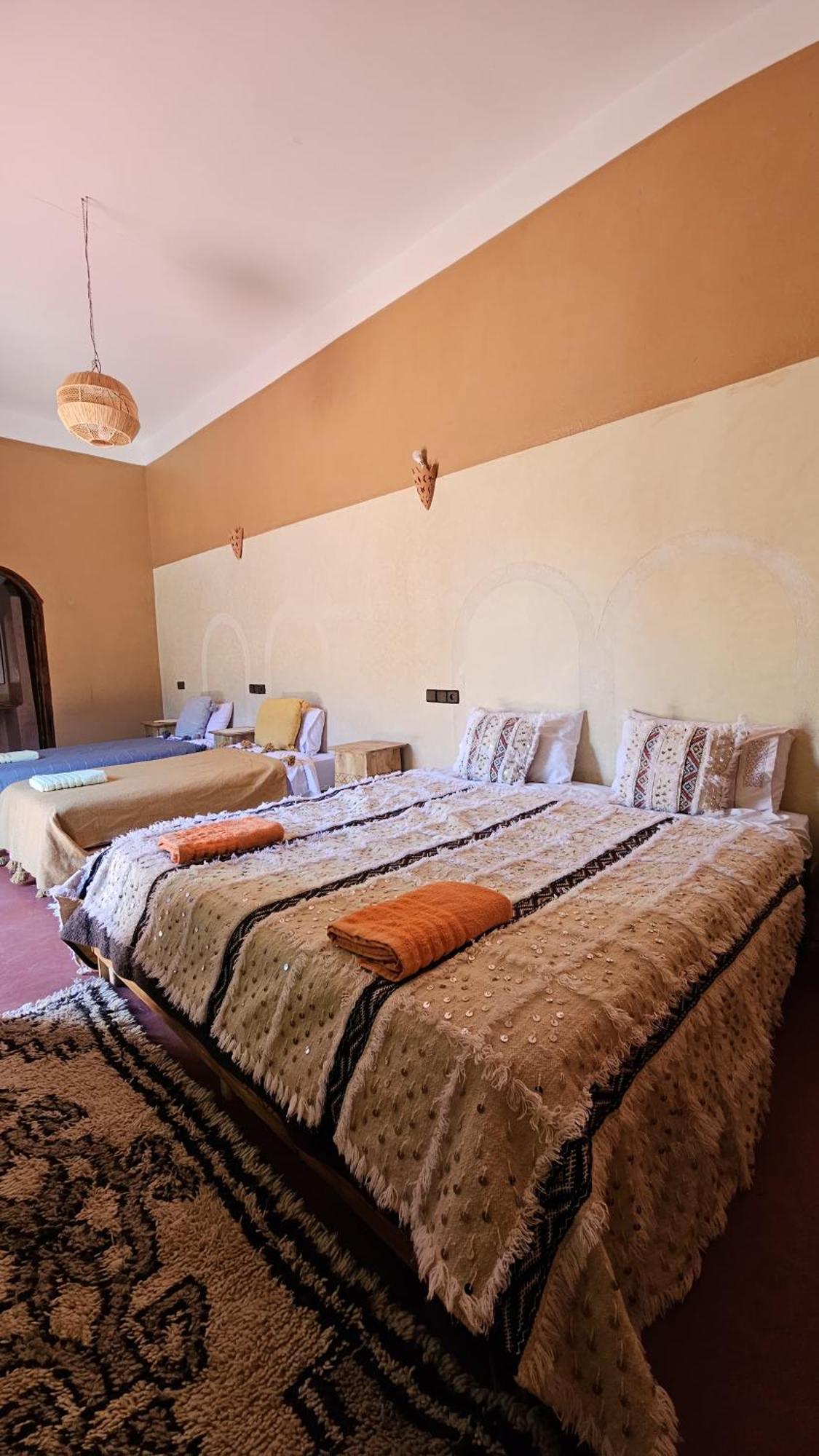 Hotel Dar M'Hamid El Ghizlane Extérieur photo