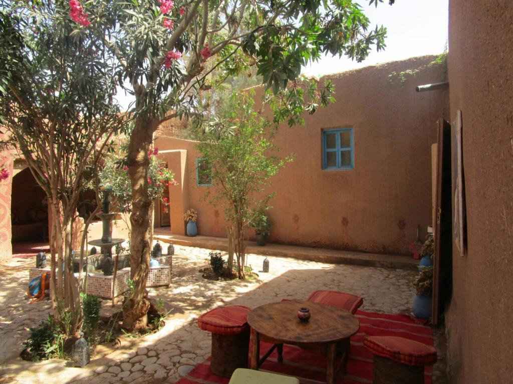 Hotel Dar M'Hamid El Ghizlane Extérieur photo